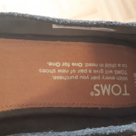 Green Camo Toms - Picture 4 of 5